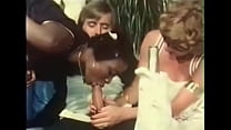 video белые патро бывают с черным слугом sex