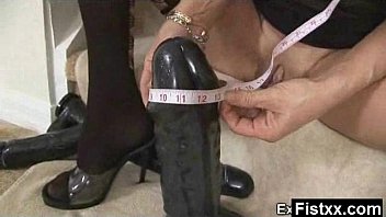 video симпатичную хрустящую удивительную даму с фистингом протаранили sex