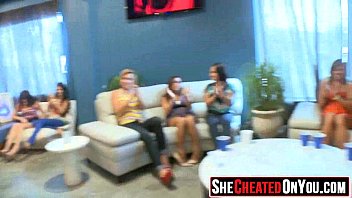 video 31 милые шлюшки глотают сперму на сексвечеринке 11 sex