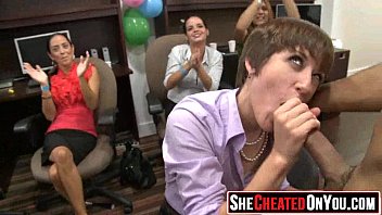 video 20人の痴女がセックスパーティーで性交して吹く08 sex