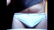 video мастурбирует в трусиках sex