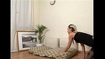 video 湯たんぽは2つのノブを愛撫します sex
