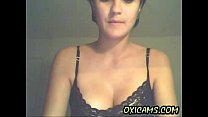 video горячая красотка перед вебкамерой в любительском видео 35 sex