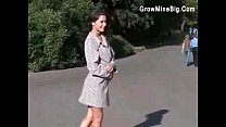 video красивая крошка публично засветила sex