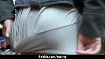 video 公共の場で裸の絶望的なティーンと家賃を払うためにファック1 sex
