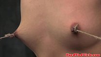 video 乳首を罰せられて縛られたサブソールをくすぐられた sex