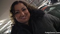 video ふとっちょがダンススタジオでやせっぽちの男を誘惑する sex