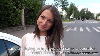 video красивую русскую тинку трахнули в анал на улице в видео от первого лица sex