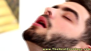 video チンポに垂れ下がる素人アスレチックスタッド sex