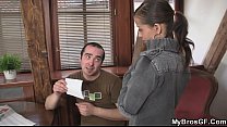 video 彼女は痴女のように猫をあきらめる sex