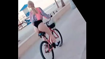 video тинка мастурбирует для парня по соседству sex