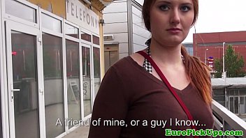 video 見知らぬ人にめちゃくちゃにされたパブリックセックスユーロ sex
