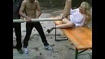 video невероятную итальянскую шлюху трахнули в анал большой палкой sex